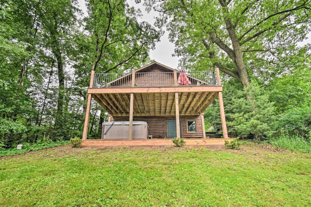 Cozy Amish Country Cabin On Shipshewana Lake! Bagian luar foto
