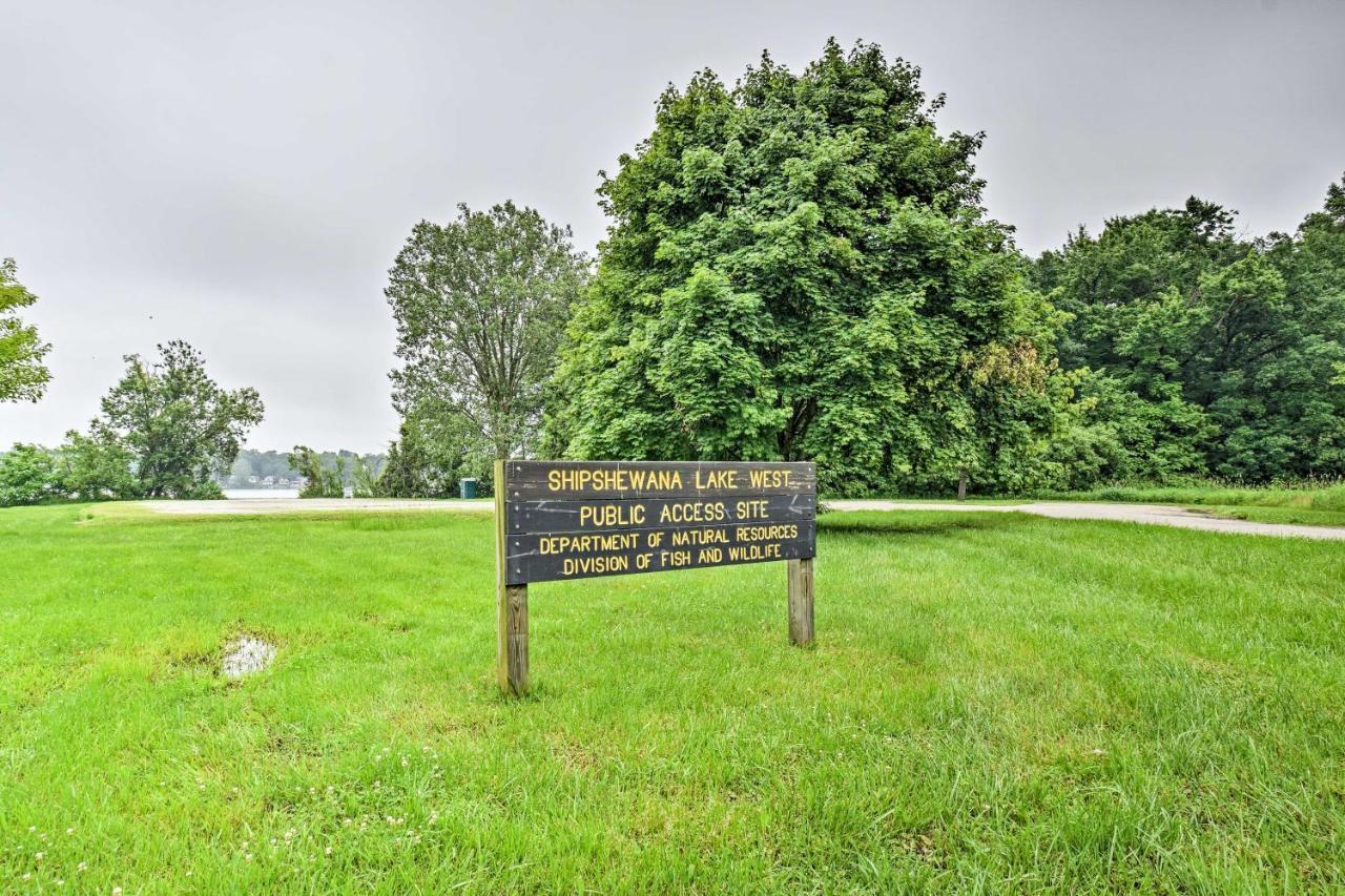 Cozy Amish Country Cabin On Shipshewana Lake! Bagian luar foto
